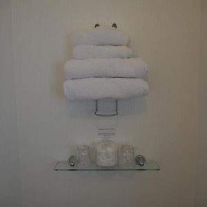 Standard Double Room En-Suite Shower Room